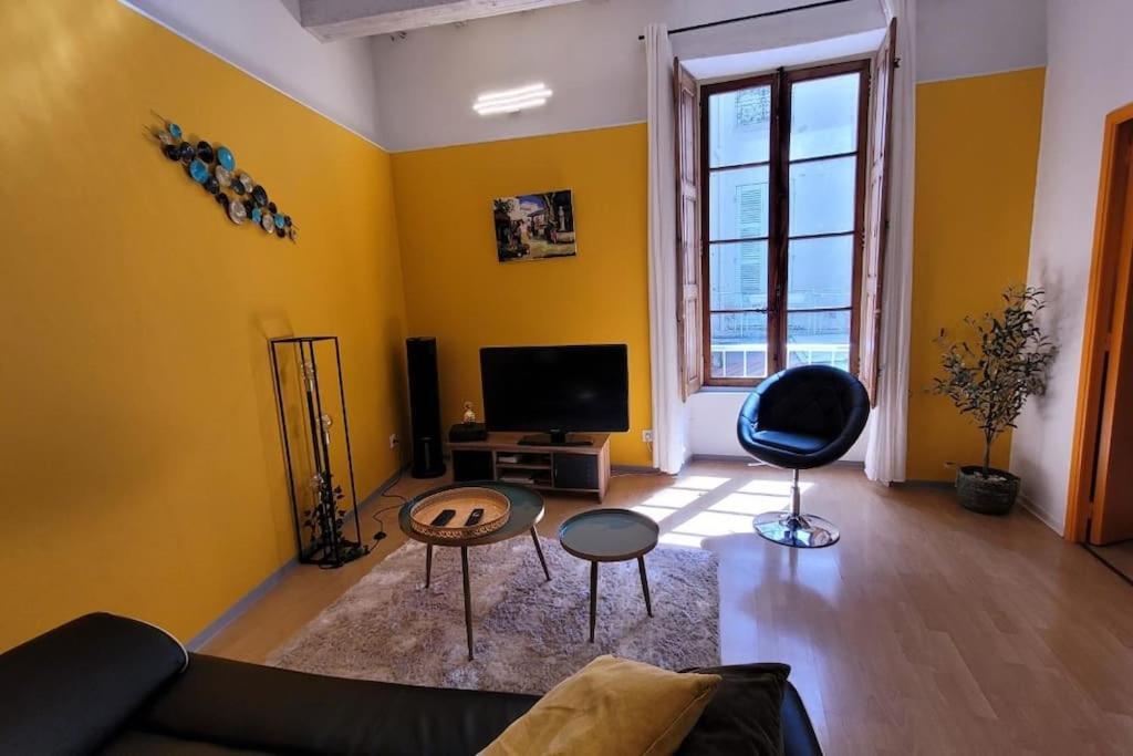 Avignon Apartement A 2 Pas Du Palais De Papes Luaran gambar
