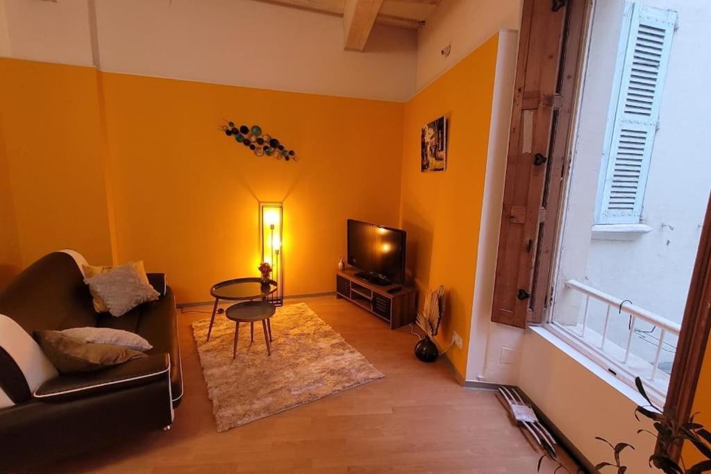 Avignon Apartement A 2 Pas Du Palais De Papes Luaran gambar