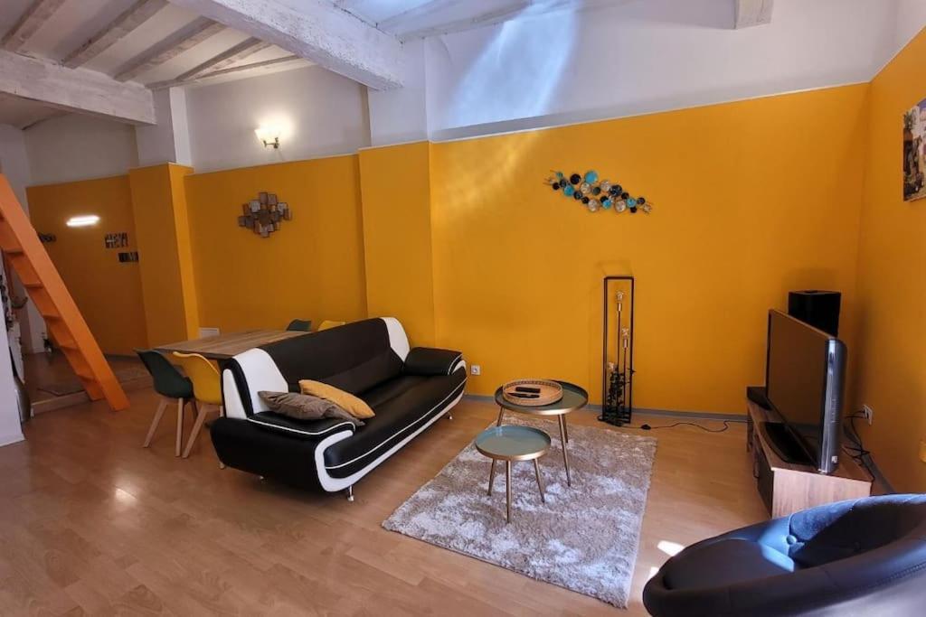 Avignon Apartement A 2 Pas Du Palais De Papes Luaran gambar