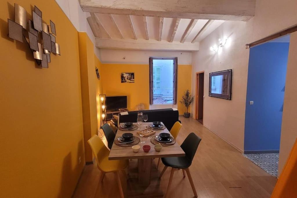 Avignon Apartement A 2 Pas Du Palais De Papes Luaran gambar